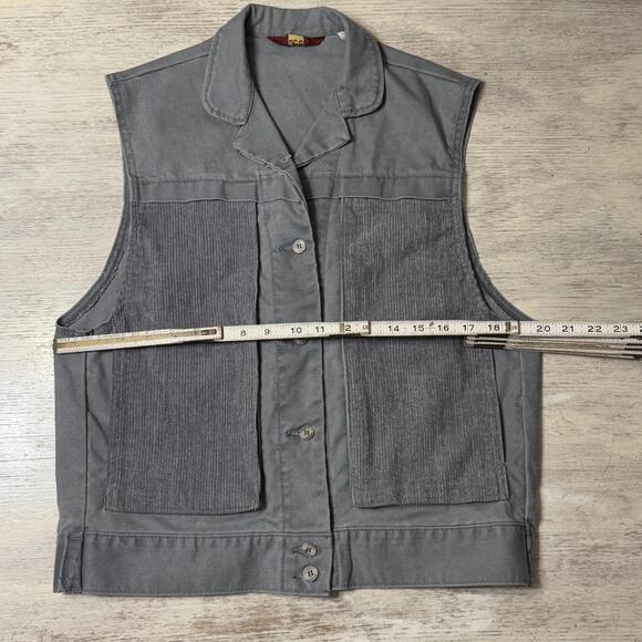 EUC Women’s Ms Lee Grey Denim Corduroy Button up Vest  Size Medium - Picture 4 of 6